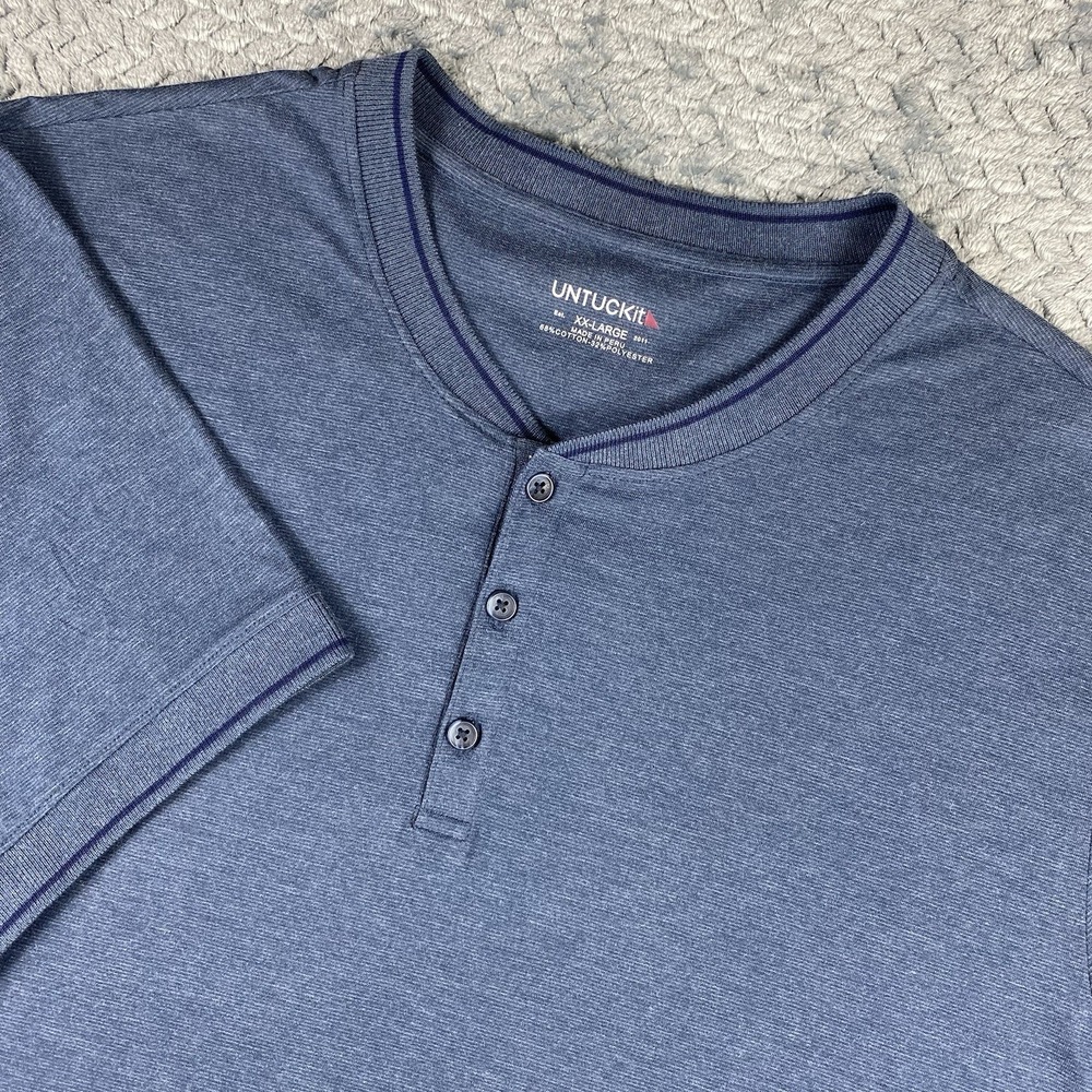 UNTUCKit Men's Blue Short Sleeve Henley Shirt Size 2XL XXL Cotton Polyester Mix